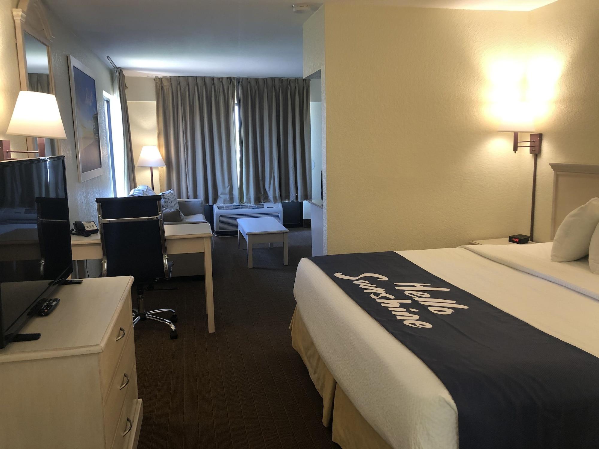 Days Inn & Suites By Wyndham Navarre - Near Beaches Hurlburt Eksteriør bilde